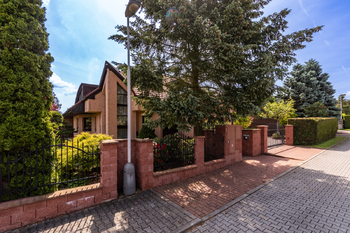 Prodej domu 354 m², Praha 10 - Benice