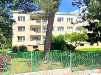 uliční pohled - Pronájem bytu 2+1 v osobním vlastnictví 55 m², Říčany