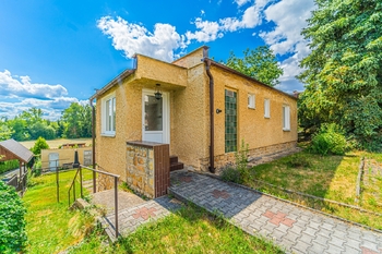 Prodej domu 100 m², Kamenné Žehrovice