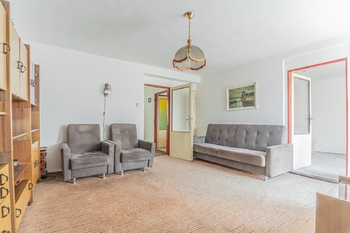 Prodej domu 100 m², Kamenné Žehrovice