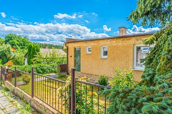Prodej domu 100 m², Kamenné Žehrovice