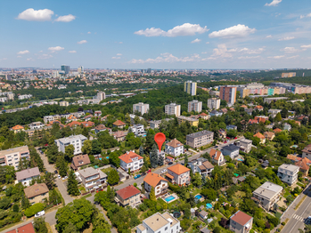 Prodej pozemku 992 m², Praha 4 - Braník