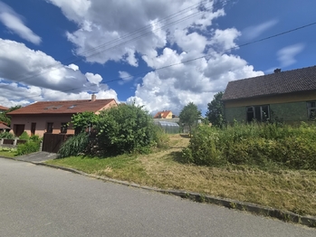 Prodej pozemku 2464 m², Habrůvka