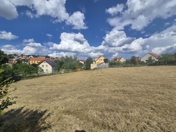 Prodej pozemku 2464 m², Habrůvka