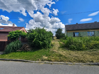 Prodej pozemku 2464 m², Habrůvka