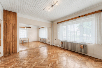 Prodej domu 294 m², Pečky