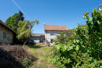 Prodej pozemku 937 m², Lačnov