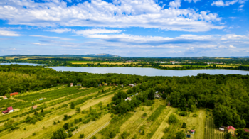 Prodej pozemku 1560 m², Břeclav