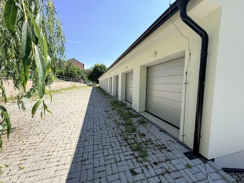 Prodej garáže 20 m², Meziboří