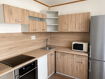 Prodej bytu 3+1 v osobním vlastnictví 67 m², Karlovy Vary