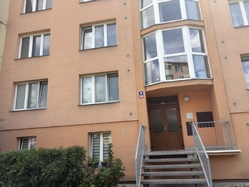 Prodej bytu 3+1 v osobním vlastnictví 67 m², Karlovy Vary