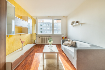 Prodej bytu 2+kk v osobním vlastnictví 43 m², Praha 4 - Komořany