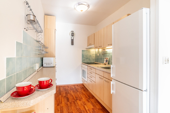 Prodej bytu 2+kk v osobním vlastnictví 43 m², Praha 4 - Komořany