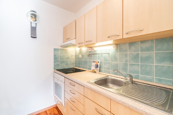 Prodej bytu 2+kk v osobním vlastnictví 43 m², Praha 4 - Komořany