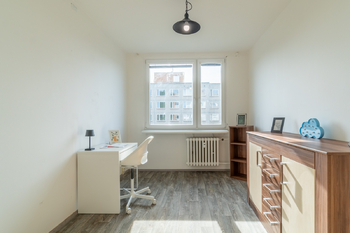 Prodej bytu 2+kk v osobním vlastnictví 43 m², Praha 4 - Komořany
