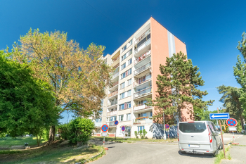Prodej bytu 2+kk v osobním vlastnictví 43 m², Praha 4 - Komořany