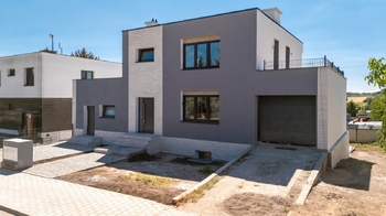Prodej bytu 4+1 v osobním vlastnictví 150 m², Moravany