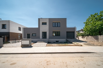 Prodej bytu 4+1 v osobním vlastnictví 150 m², Moravany