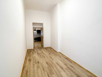 Pronájem bytu 3+1 v osobním vlastnictví 79 m², Praha 2 - Nové Město