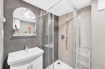 Prodej bytu 1+kk v osobním vlastnictví 22 m², Praha 2 - Nové Město