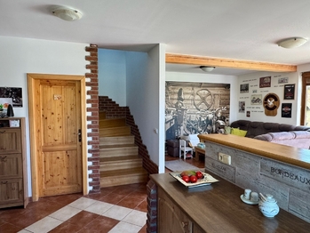 Praktická dispozice - Prodej domu 149 m², Svojetice