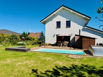 Slunný pozemek - Prodej domu 149 m², Svojetice
