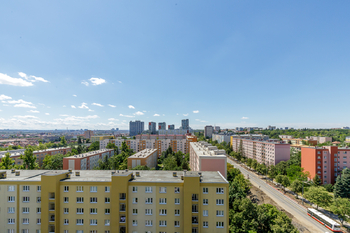 Výhled z okna - Prodej bytu 1+1 v osobním vlastnictví 47 m², Praha 10 - Malešice