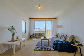 Obývací pokoj / ložnice - Prodej bytu 1+1 v osobním vlastnictví 47 m², Praha 10 - Malešice