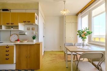 Kuchyň - Prodej bytu 1+1 v osobním vlastnictví 47 m², Praha 10 - Malešice