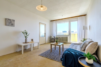 Obývací pokoj / ložnice - Prodej bytu 1+1 v osobním vlastnictví 47 m², Praha 10 - Malešice