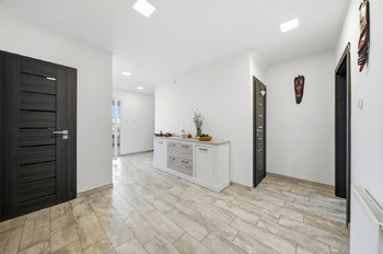 1NP - Prodej domu 157 m², Bystřany