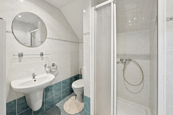 2NP - Prodej domu 157 m², Bystřany