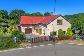 Prodej domu 232 m², Vysokov