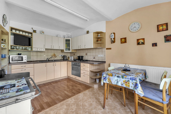 Prodej domu 232 m², Vysokov