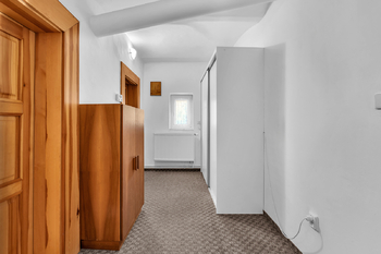 Prodej domu 232 m², Vysokov
