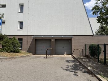 Pronájem bytu 2+1 v osobním vlastnictví 68 m², Praha 8 - Libeň