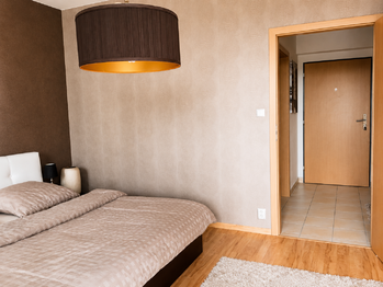 Pronájem bytu 2+kk v osobním vlastnictví 62 m², Hradec Králové