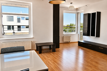 Pronájem bytu 2+kk v osobním vlastnictví 62 m², Hradec Králové