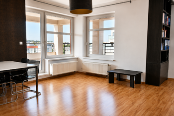 Pronájem bytu 2+kk v osobním vlastnictví 62 m², Hradec Králové