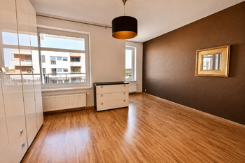 Pronájem bytu 2+kk v osobním vlastnictví 62 m², Hradec Králové