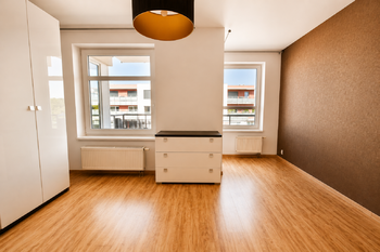 Pronájem bytu 2+kk v osobním vlastnictví 62 m², Hradec Králové