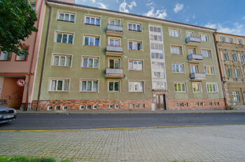 Prodej bytu 2+1 v osobním vlastnictví 49 m², Aš