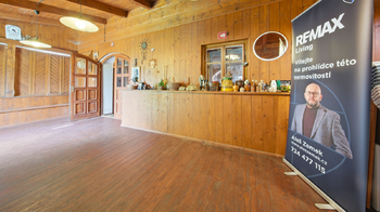 Prodej domu 556 m², Cvikov