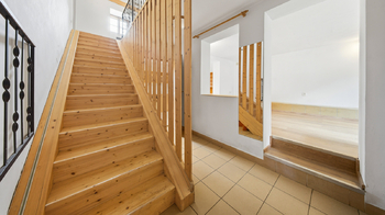 Prodej domu 556 m², Cvikov