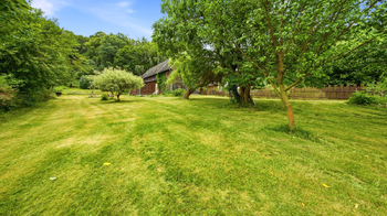 Prodej domu 556 m², Cvikov