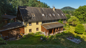Prodej domu 556 m², Cvikov