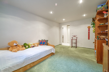 dětský pokoj ll - Prodej domu 205 m², Smolnice