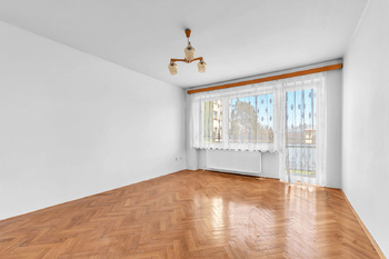 Byt 2+1, Tyršova, Česká Skalice - obývací pokoj - Prodej bytu 2+1 v družstevním vlastnictví 56 m², Česká Skalice