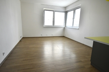 Pronájem bytu 1+kk v osobním vlastnictví 32 m², Hradec Králové