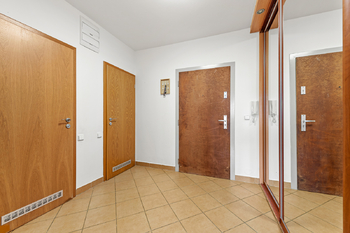Prodej bytu 2+kk v osobním vlastnictví 54 m², Praha 7 - Holešovice